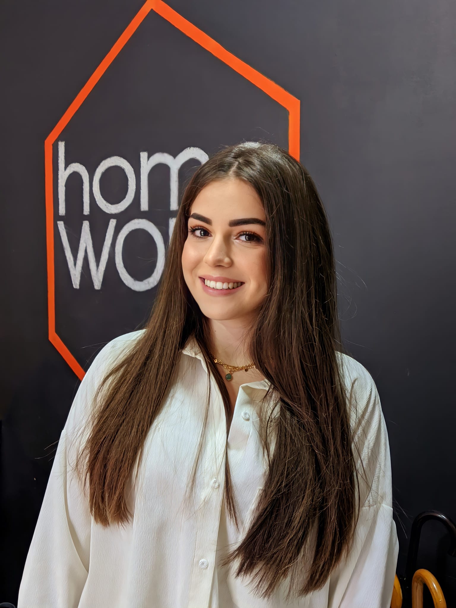 Hena Oruč Maker Picture